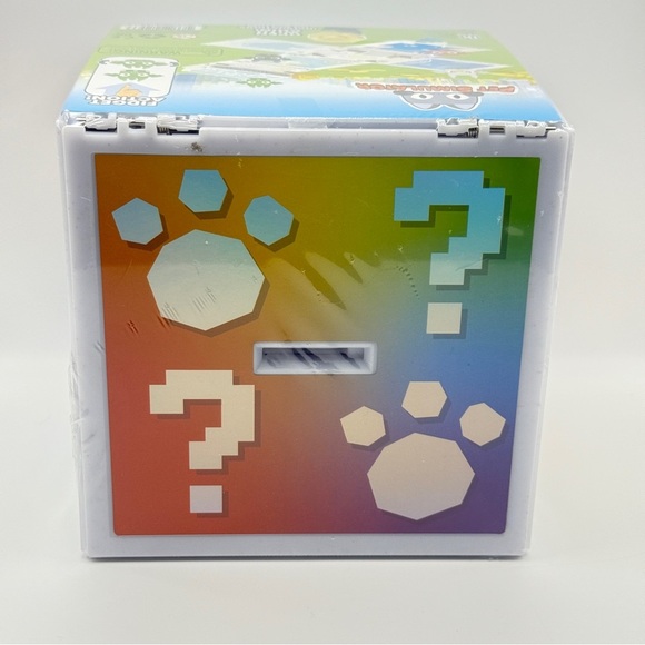 Pet Simulator Lucky Block Playset Interactive Fidget Toy with 4 Pets & Coin - Picture 5 of 6